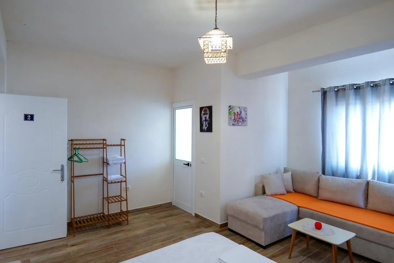 Joyous Apartments ساراندا 0*,