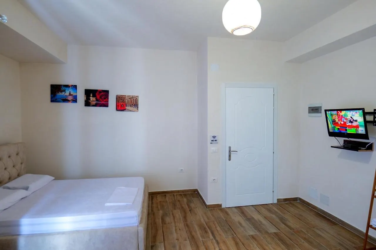 Joyous Apartments Sarandë